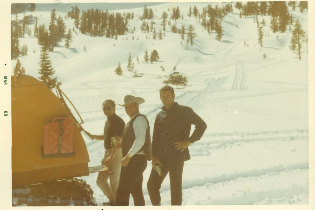 Allen Family Photo at Backside Express in Kirkwood
