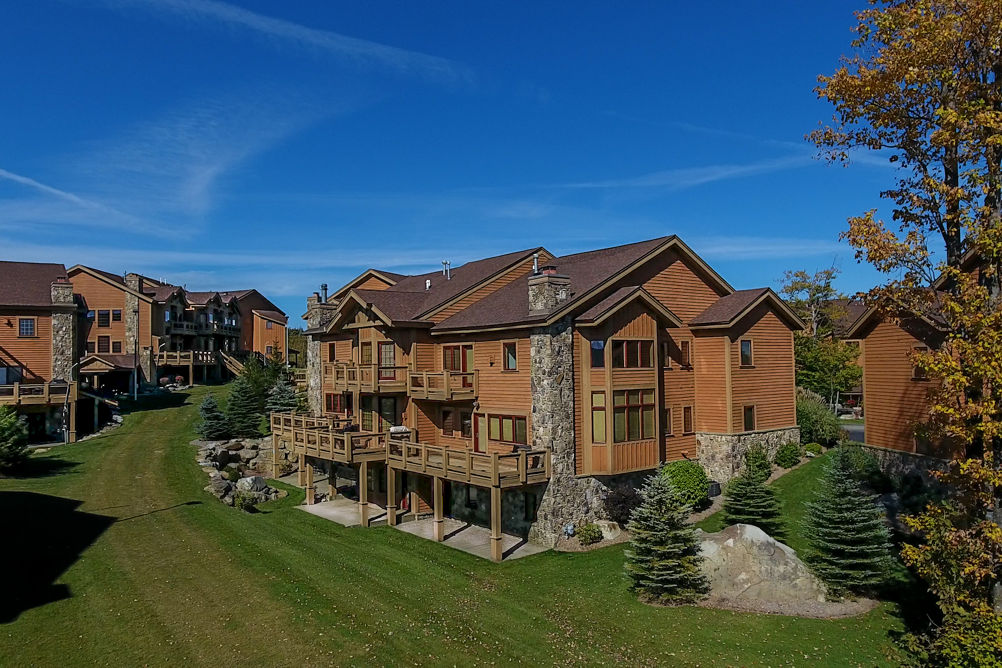 Exterior of Southwind Condos at Seven Springs