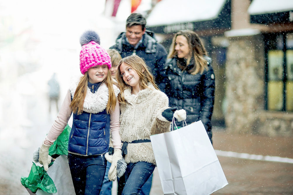Family explores the retail and rental options in Beaver Creek, CO