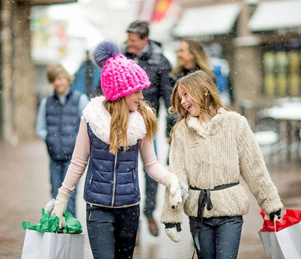 Family explores the retail and rental options in Beaver Creek, CO