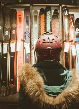Looking a ski rental options in Heavenly, CA.