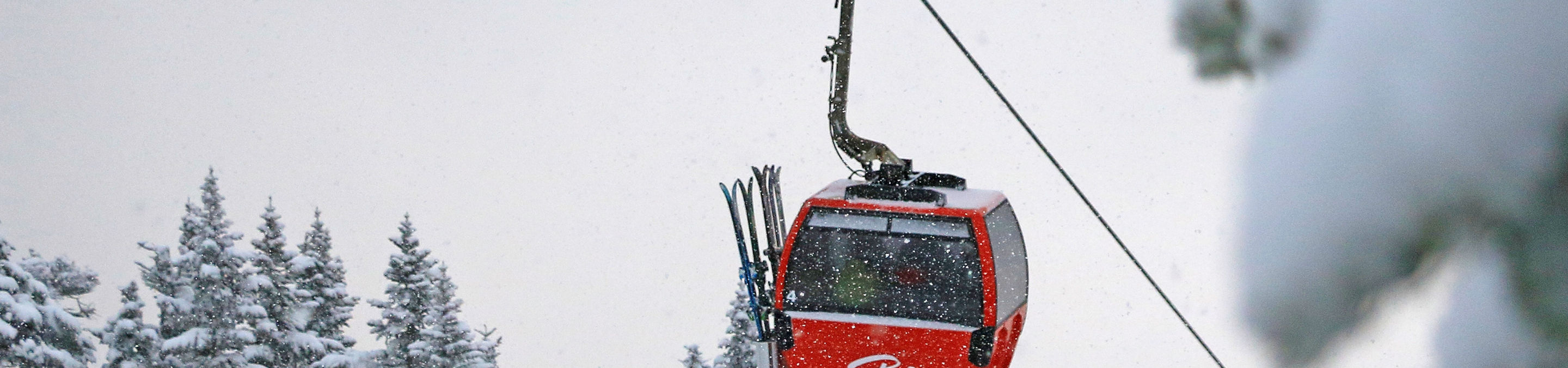 Gondola takes skiers to top of the mountain in Stowe, VT.