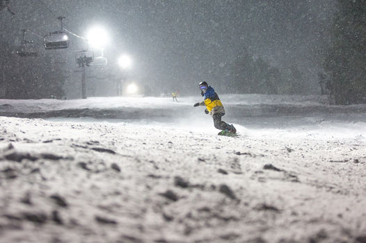 Snowboarding at night at Crotched 