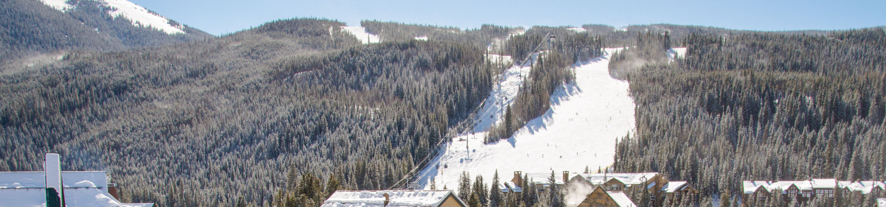 Friends enjoy lodging amenities and the surrounding areas in Keystone, CO.