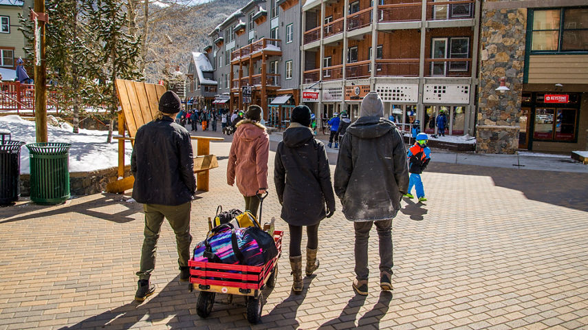 Friends enjoy lodging amenities and the surrounding areas in Keystone, CO.