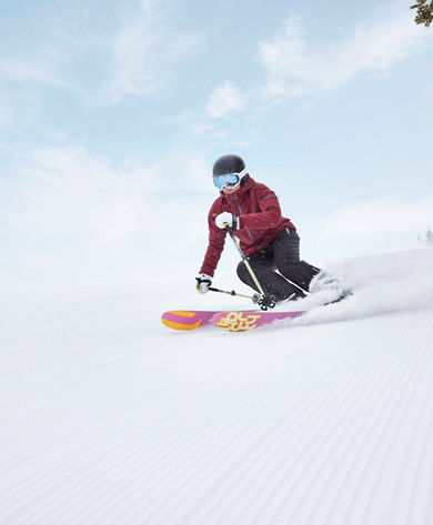 Family skiing in Vail, CO