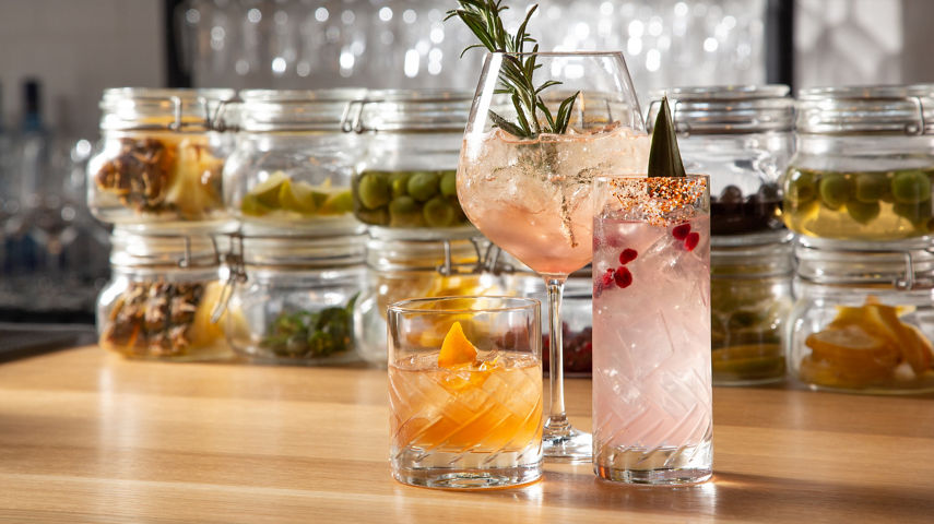 Cocktails at Bourbon Pub in The Village at Northstar