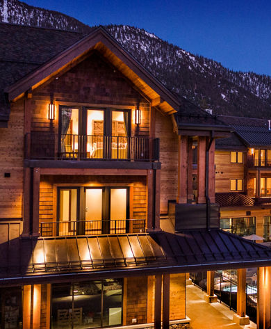 Zalanta at night at Heavenly