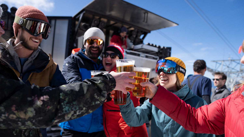 Group cheers at DJ Cat at Heavenly