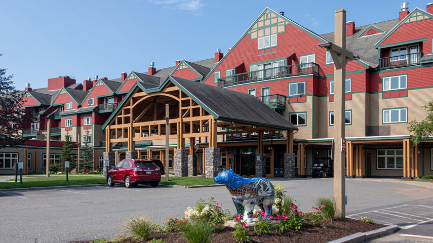 Exterior of the Mount Snow Grand Summit Resort at Mount Snow Resort in Vermont
