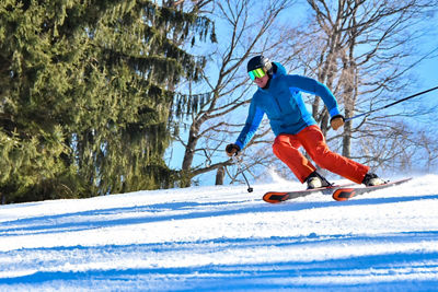 Skiing at Laurel Mountain Resort