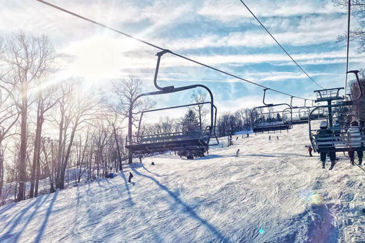 Sunny Day on Minuteman Chair at Roundtop