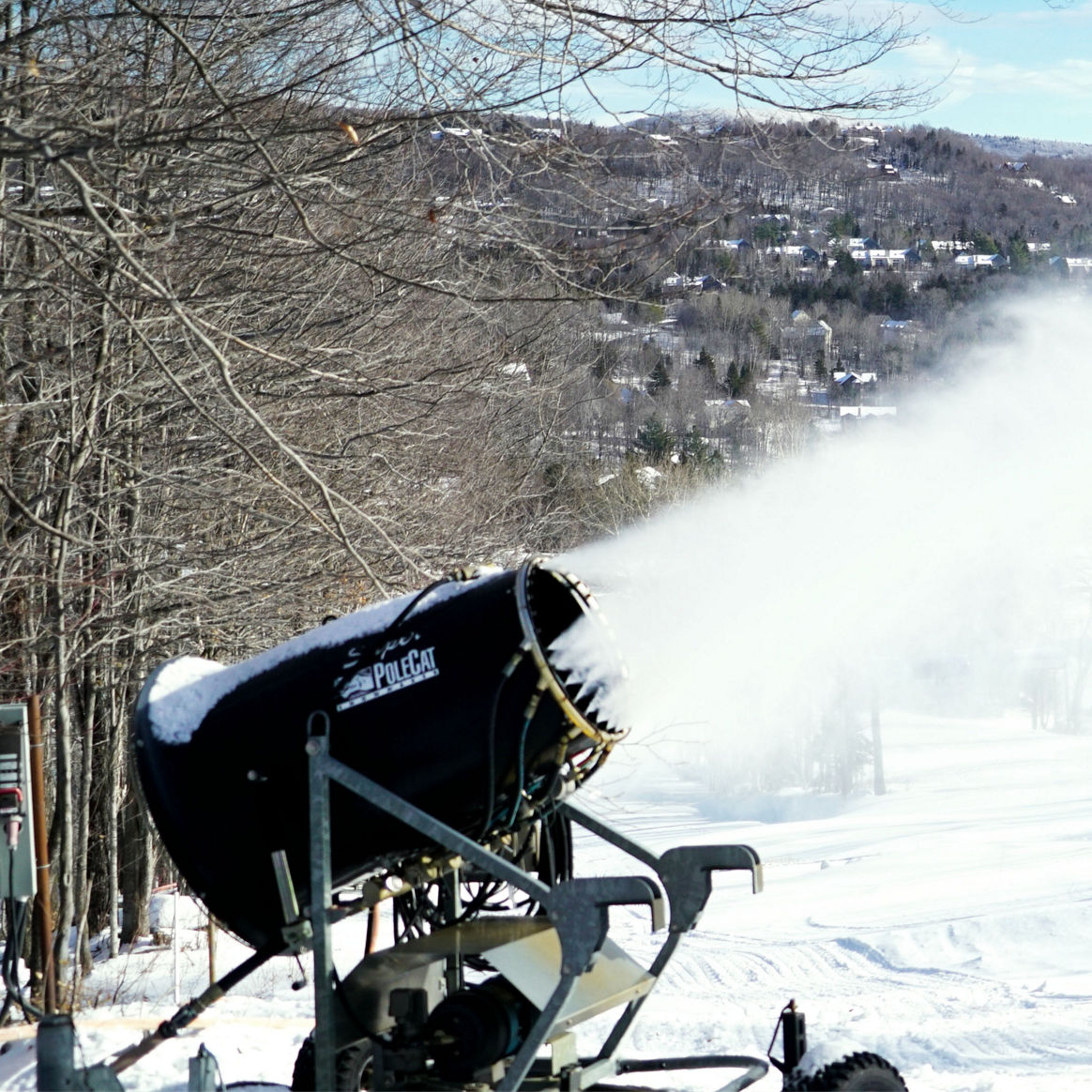 Fangun Snowmaking on Charlie's Chase