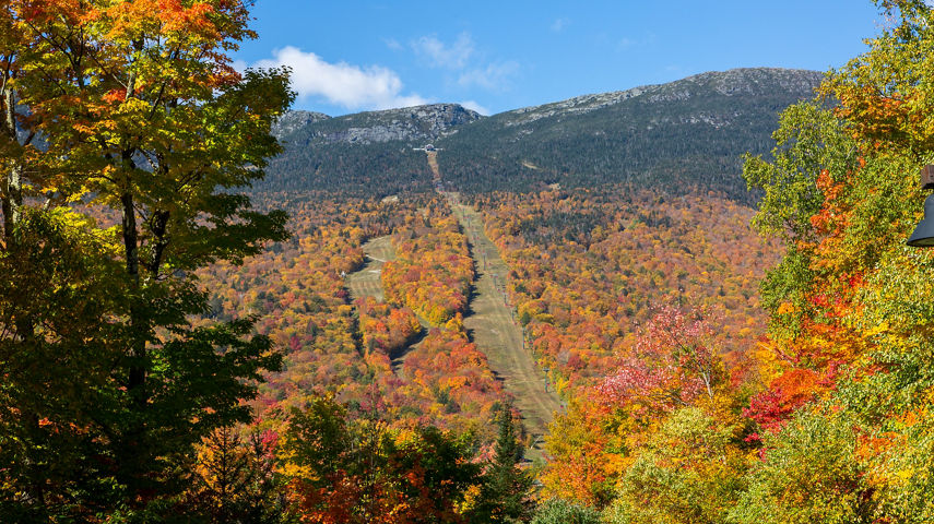 Stowe Gondola peak foliage scenic