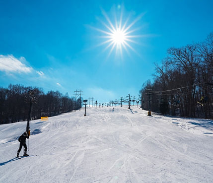 Skiing and Riding at Paoli Peaks