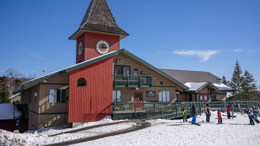 Clocktower at Mount Snow from Apollo