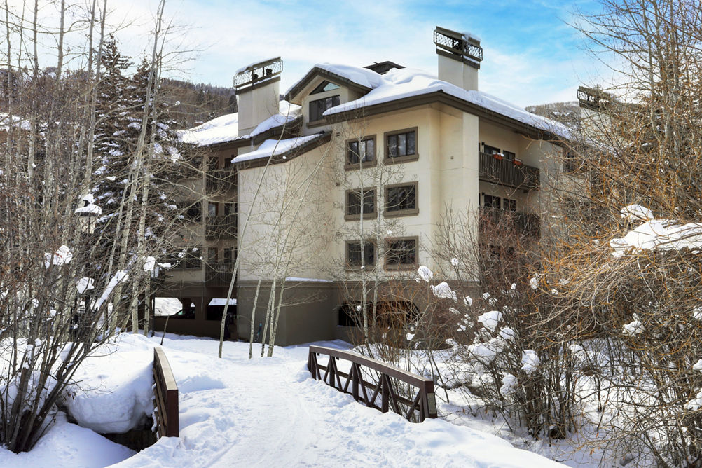 Exterior of Townsend Place at Beaver Creek