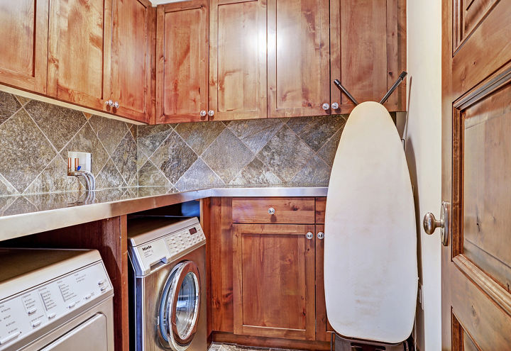 Chalet Laundry Room at the Lodge at Vail