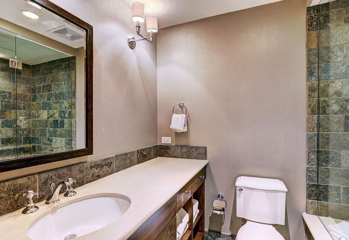 Chalet Bathroom at The Lodge at Vail