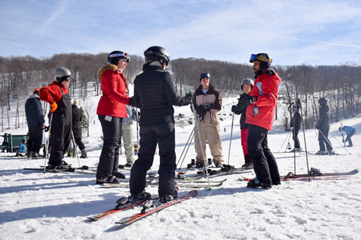 Group ski and ride lesson at Hidden Valley - PA