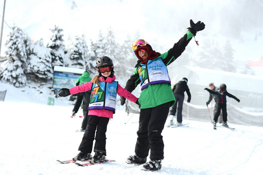 Youth ski lesson