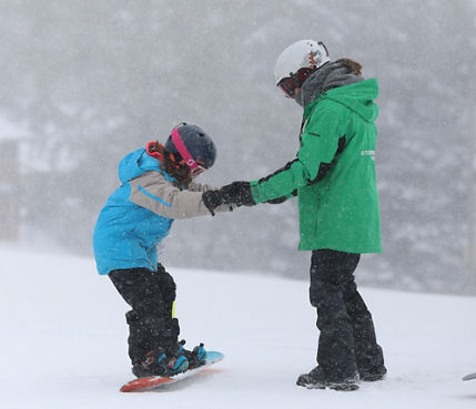 Private youth snowboard lesson