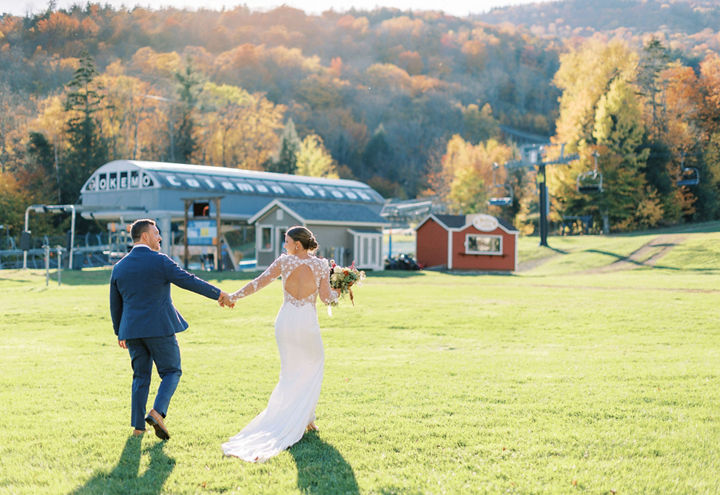 Fall Wedding Bride and Groom Portrait at Okemo Jackson Gore Courtyard