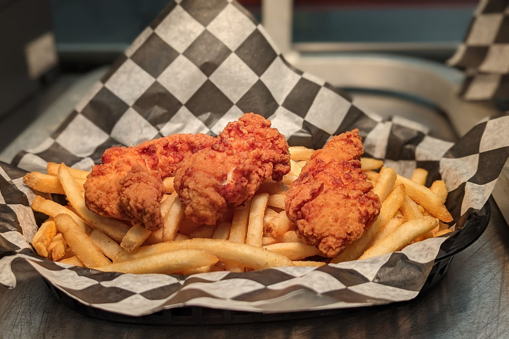 Food and Beverage Imagery at Onset Pub in Crotched Mountain Resort