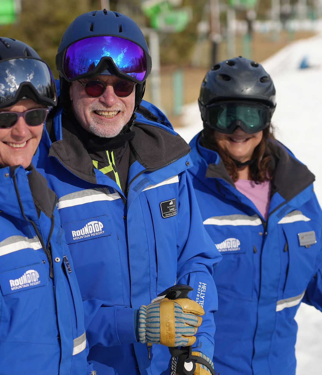 Essential Tips for Planning a Group Ski Trip