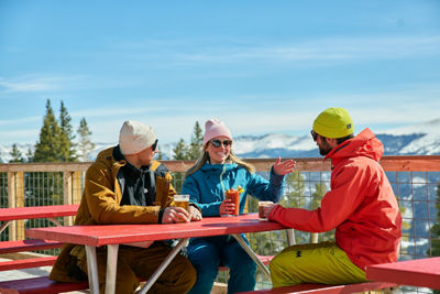 Friends Enjoy Apres at The Overlook at Breckenridge