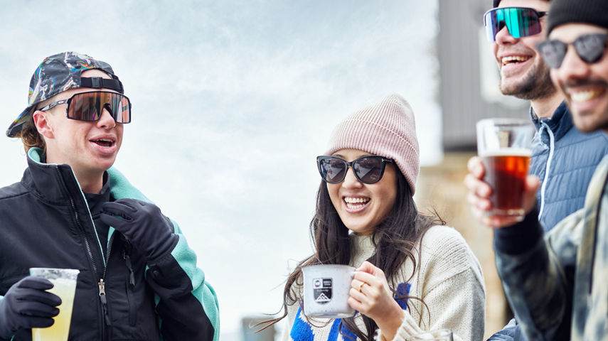Friends Enjoy Apres at Robbie's Tavern at Breckenridge