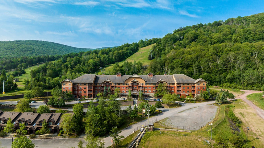Exterior of Kaatskill Mountain Club at Hunter
