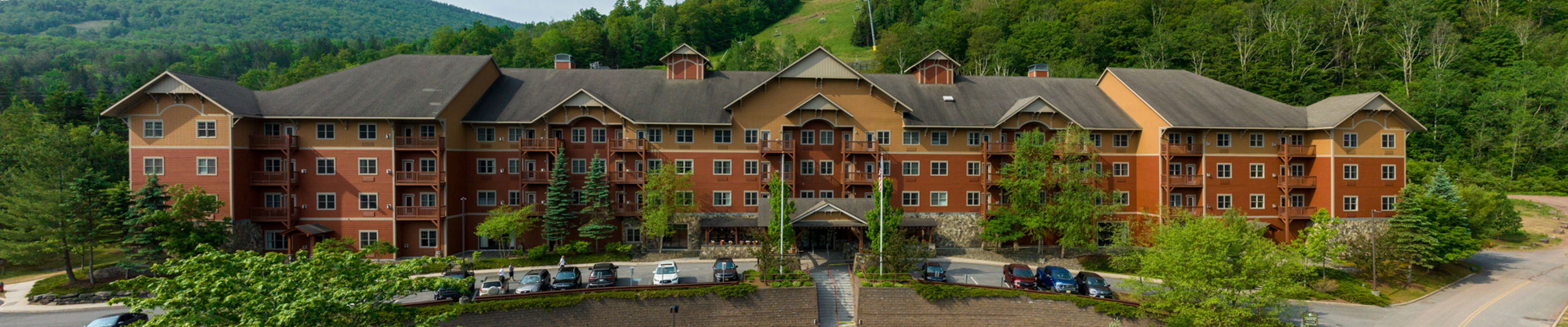 Exterior of Kaatskill Mountain Club at Hunter