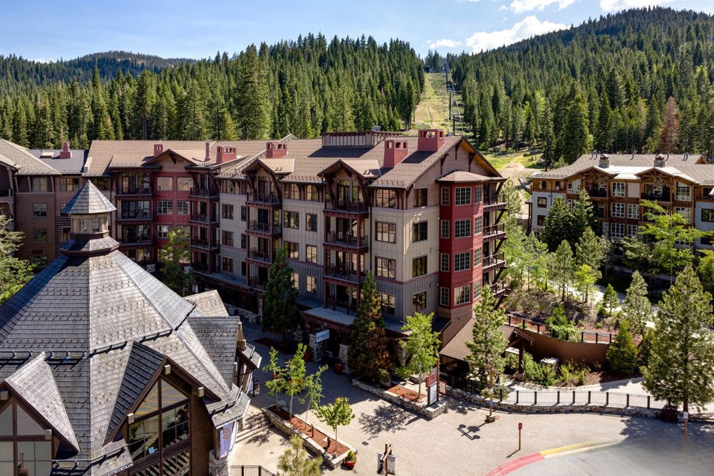 Summer Exterior of Northstar Village Condos