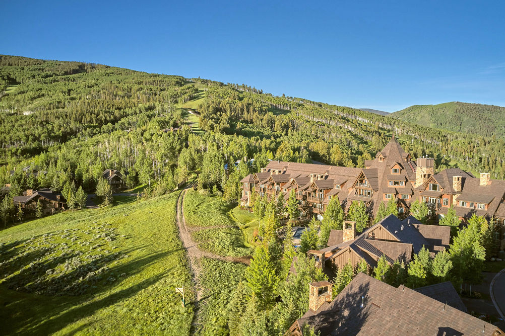 Summer Exterior of Horizon Pass Lodge at Beaver Creek