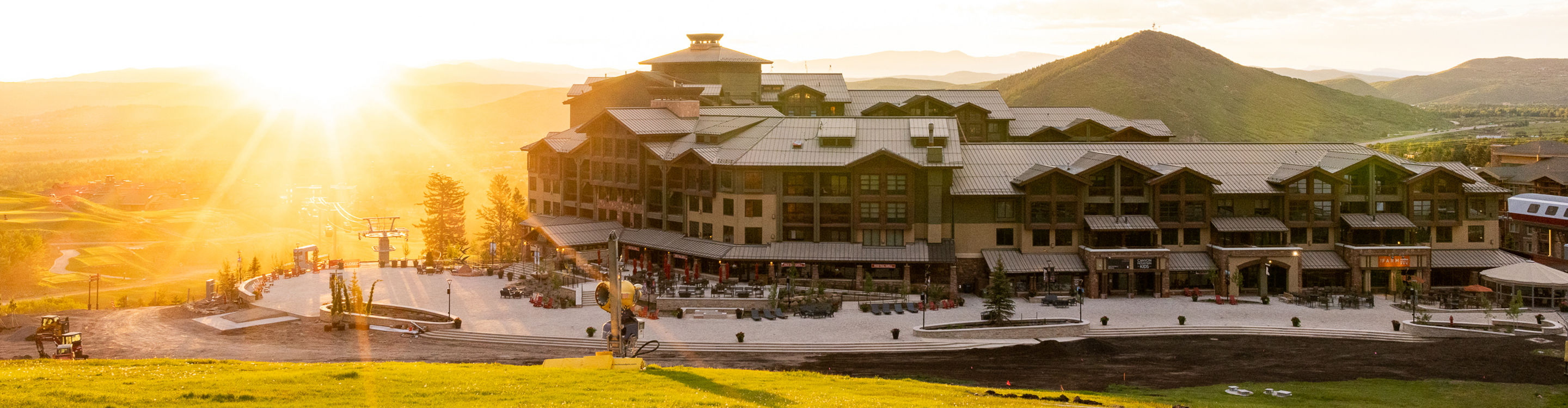 Summer Exterior of Grand Summit Hotel at Park City