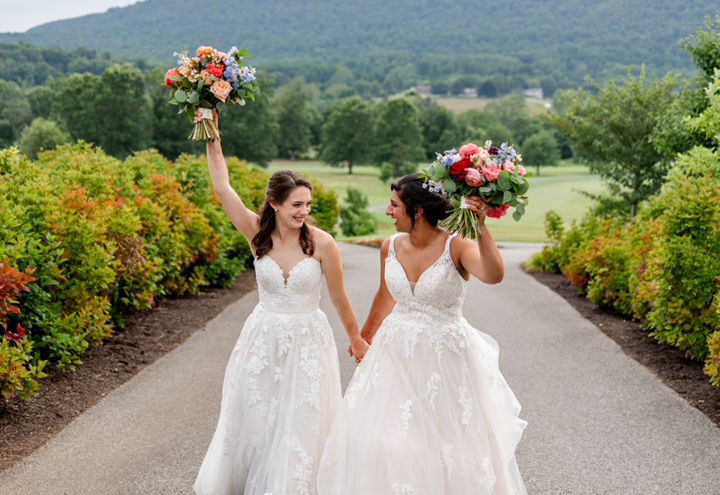 Summer Wedding Couples Portraits at Overlook at Liberty