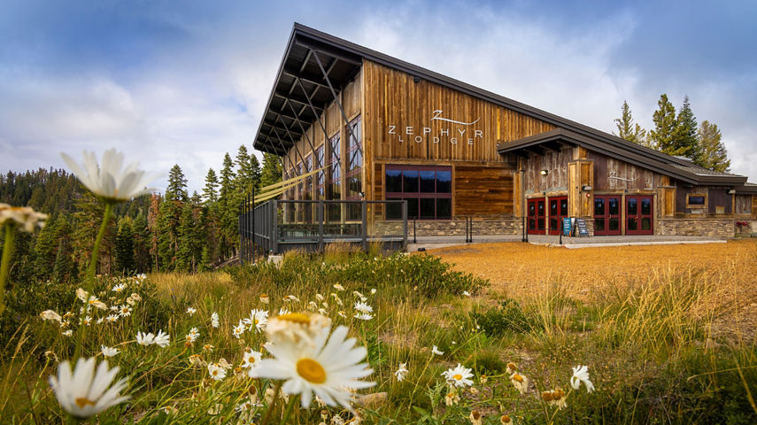 Exterior of Zephy Lodge During Fall at Northstar