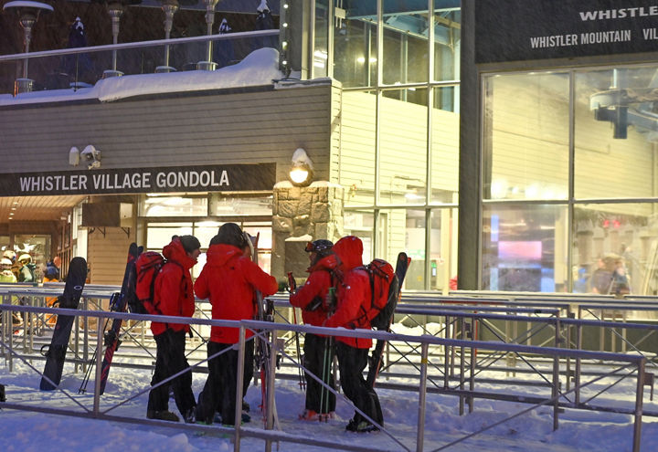 Whistler Heli-Skiing Dawn Patrol