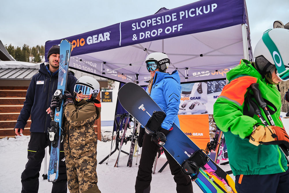 My Epic Gear Customers Picking Up Gear from My Epic Gear Slopeside Pickup & Drop Off Location at Beaver Creek