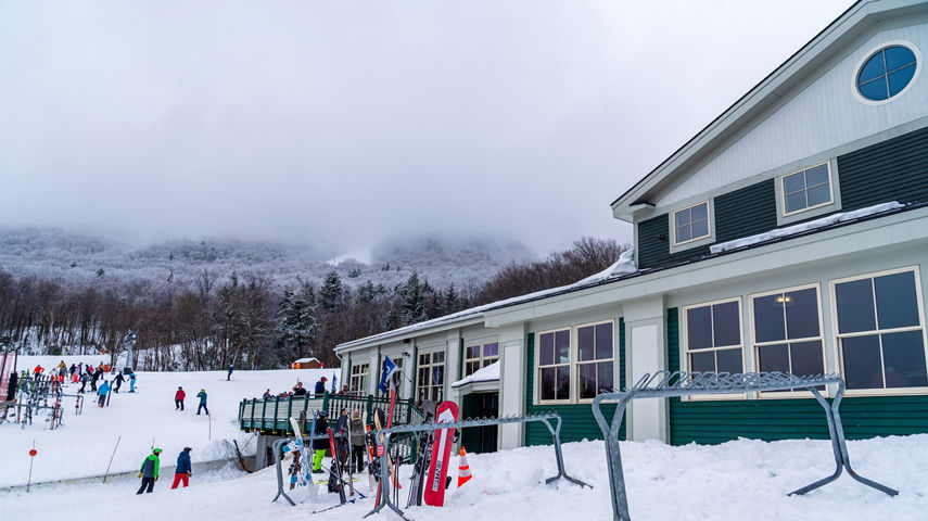 Exterior of Midway Bar & Pizza at Stowe