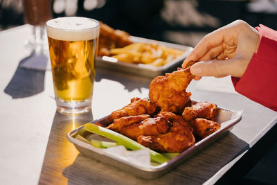 Wings and Beer at E2000