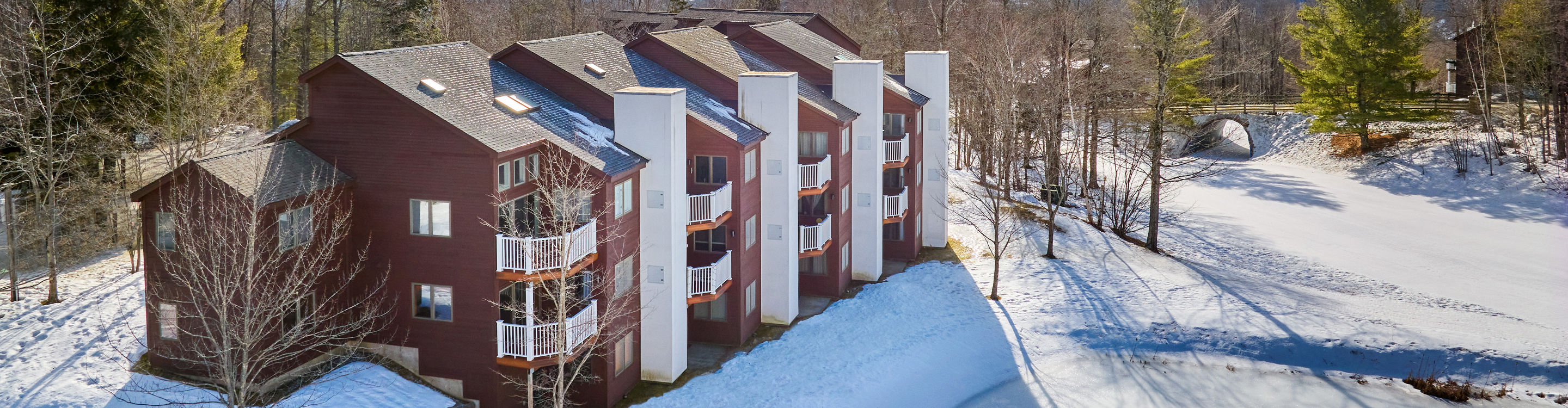Exterior View of Snowy Kettlebrook at Okemo