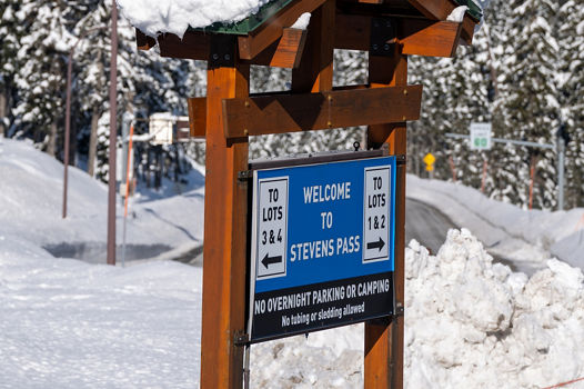 Stevens Pass Parking Lot