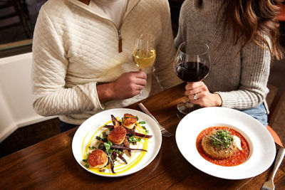 Couple Enjoys Drinks and Appetizers at Citrea in Beaver Creek
