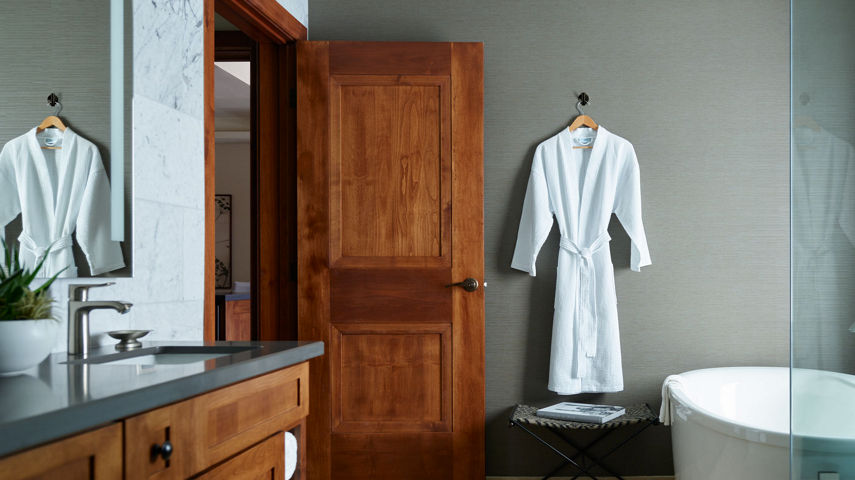 Zalanta Bathroom Detail Shot at Heavenly 