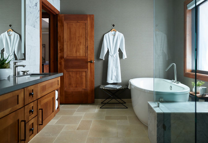 Zalanta Bathroom Detail Shot at Heavenly 