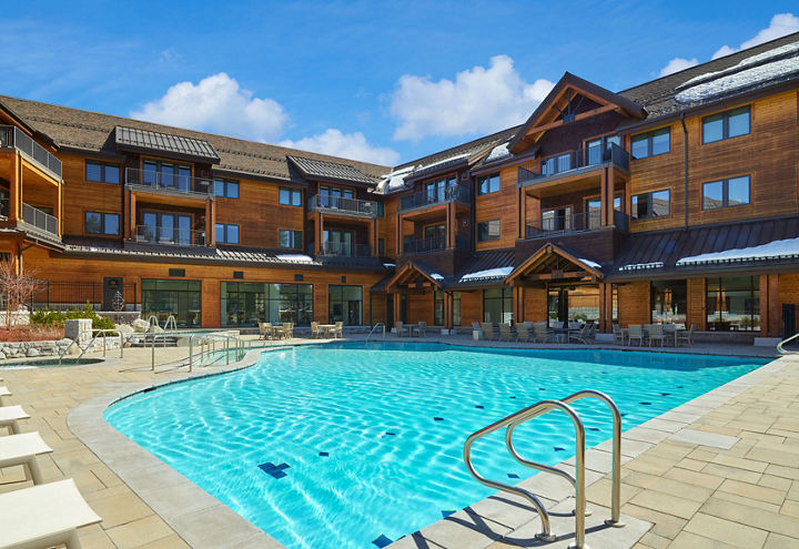 Exterior Pool at Zalanta at Heavenly