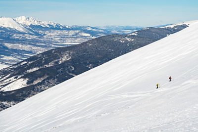 Two Skiiers Seen on Independence Bowl