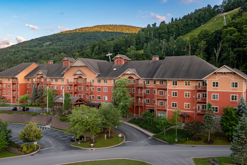 Summer Exterior of Kaatskill Mountain Club at Hunter